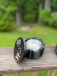 Load image into Gallery viewer, Ashtray Packout twist lock compatible humidor accessory