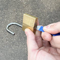 Load image into Gallery viewer, Comb Picks (4 Pack)