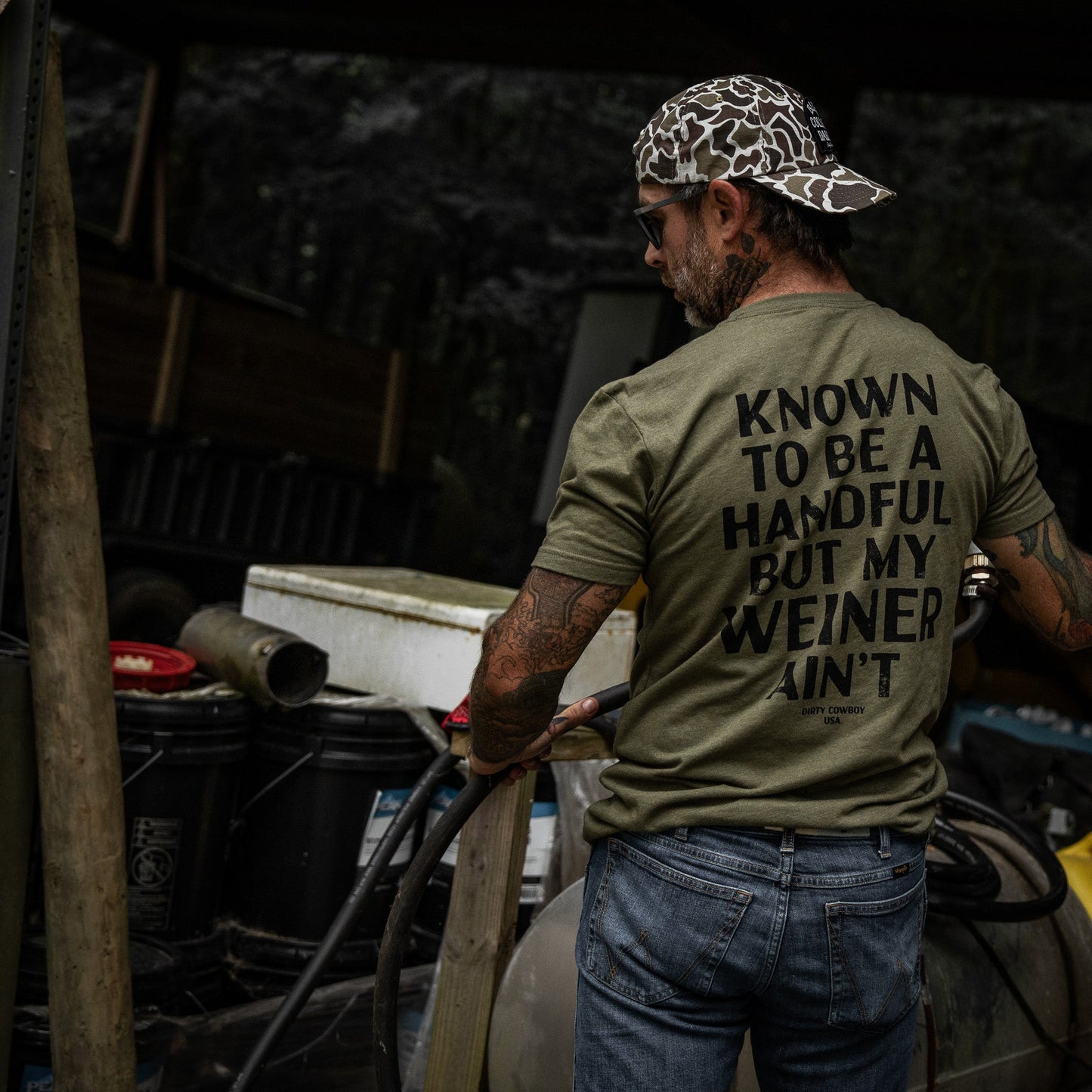 Known To Be A Handful. But My Weiner Ain't Men's T-Shirt