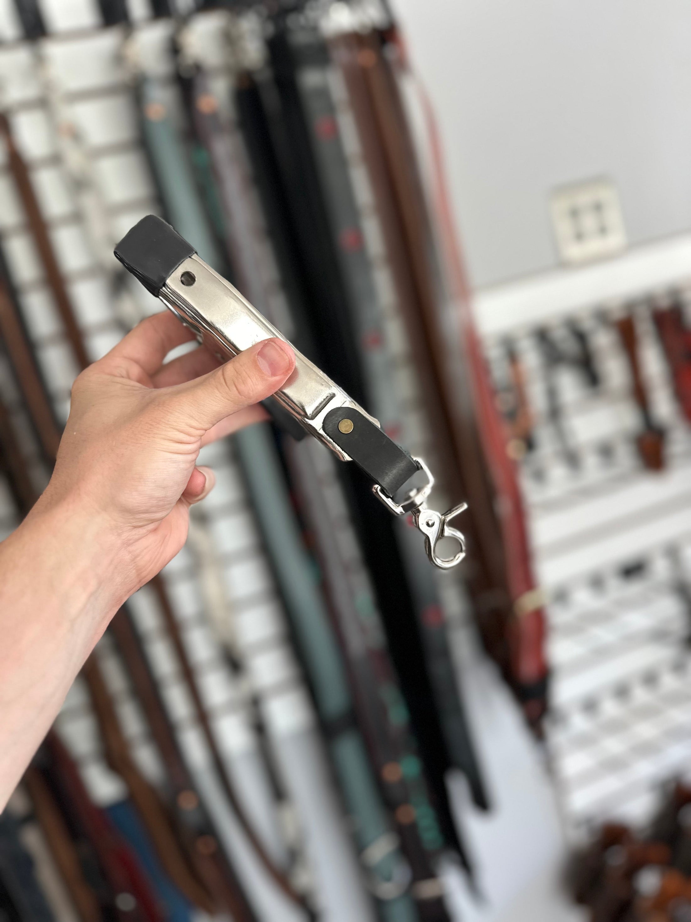 Glove Clip - Door Chock