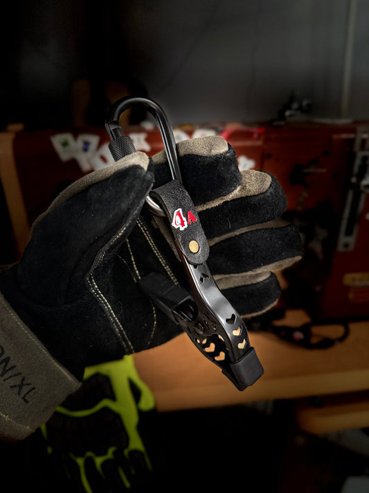 Locking Carabiner Glove Clip - Door Chock