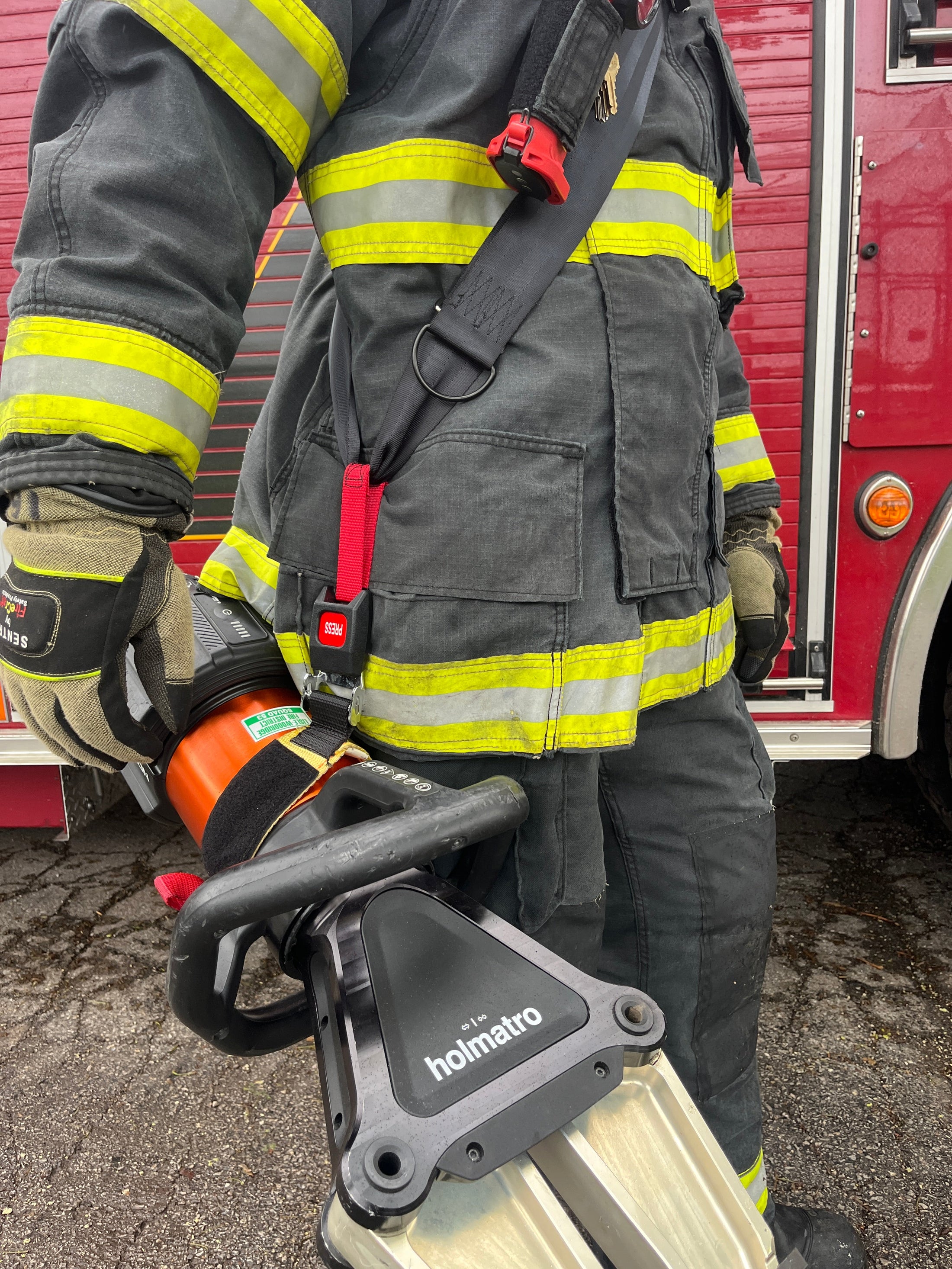 Extrication Tool Carrying Strap (Long/Holmatro)-Deluxe (FFETCS-FFSWB)