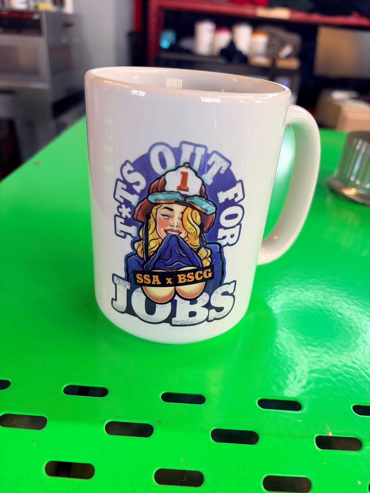 T*TS OUT MUG