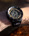 Load image into Gallery viewer, Coliseum Fit™ (Black/Gold) Watch
