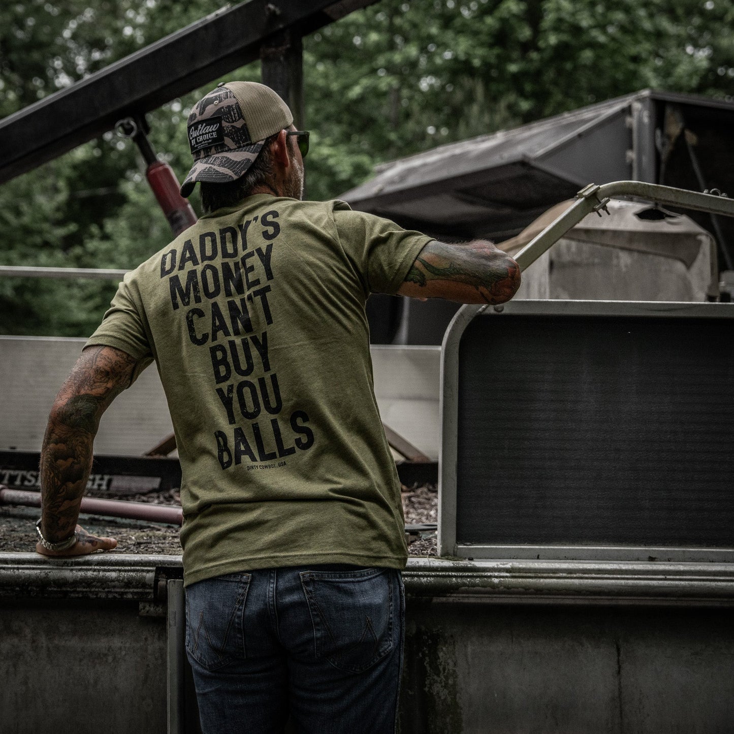 Daddy's Money Can't Buy You Balls Men's T-Shirt