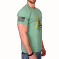 Load image into Gallery viewer, Men's Don't Tread On Me Patriotic T-Shirt (Heather Green)
