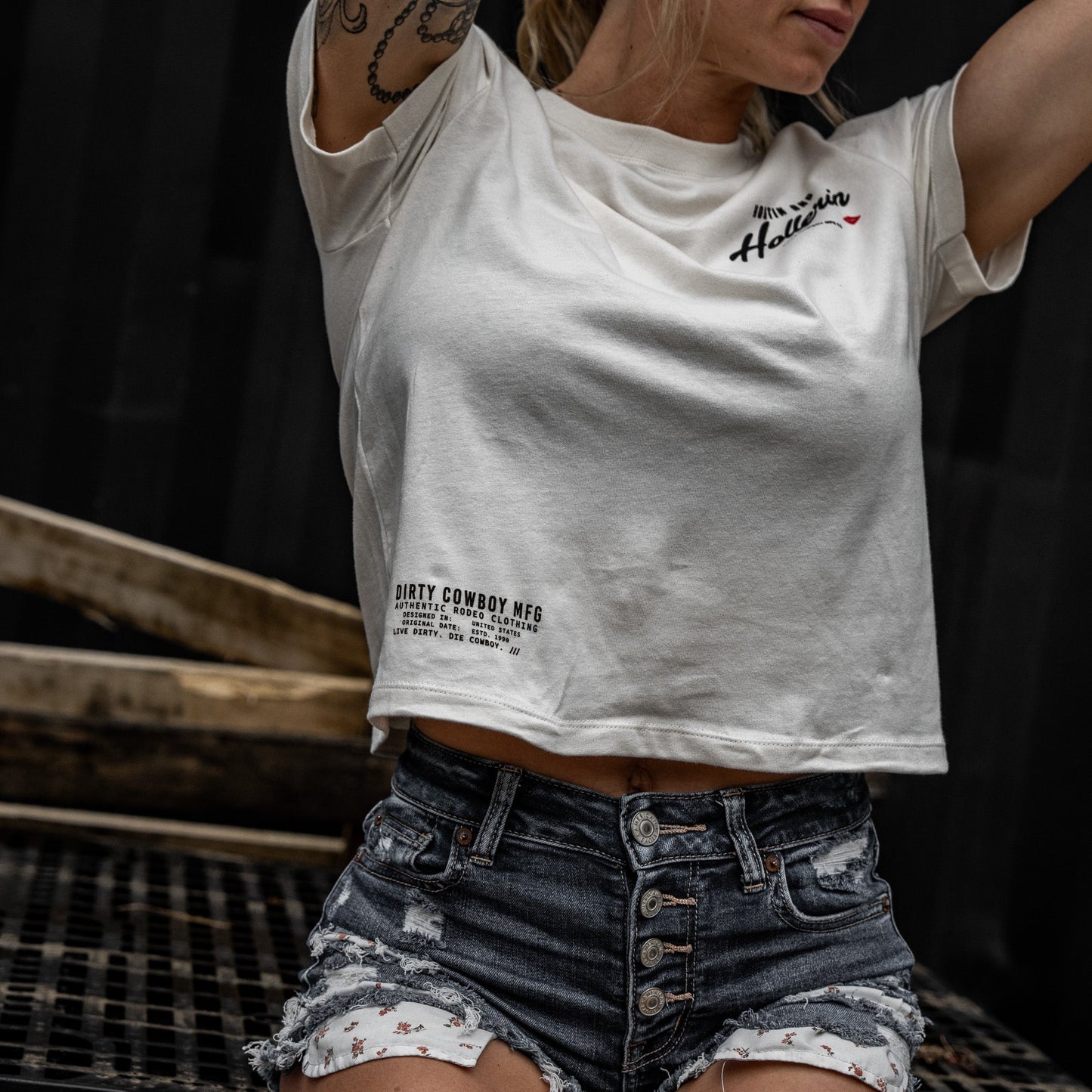 Hootin And Hollerin' Ladies Cropped T-Shirt