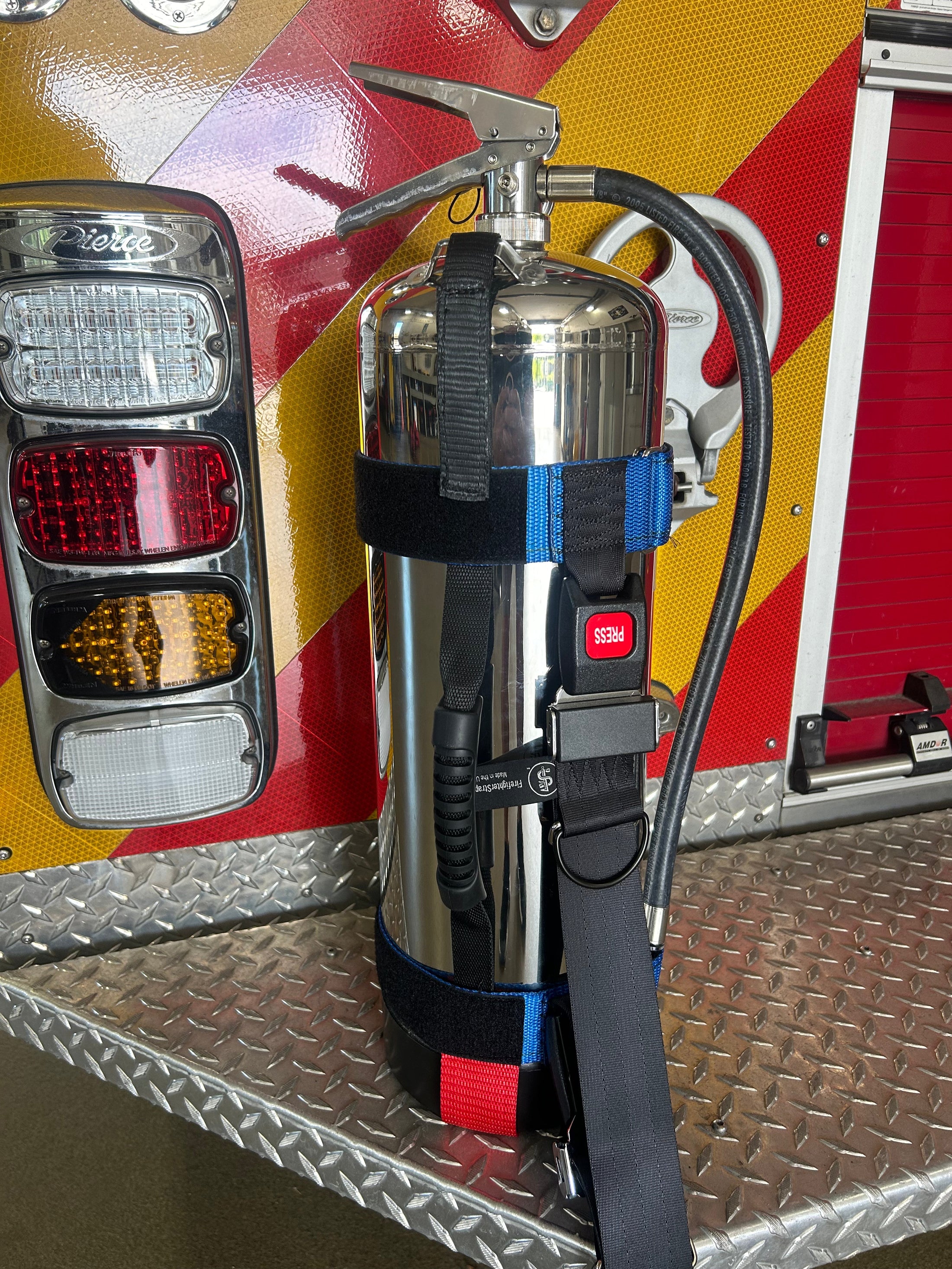 Pressurized Water Can/Extinguisher Deluxe Strap-FFECS-SP