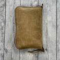 Load image into Gallery viewer, Major Dopp Bag - Large
