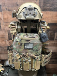 Load image into Gallery viewer, FULL KIT COMBO Crusader 2.0 XL Armor COMBO PACKAGE LIGHTWEIGHT LEVEL IV (2) 10x13.5 Front/Back Plates, Plate Carrier Bag, Medic Pouch
